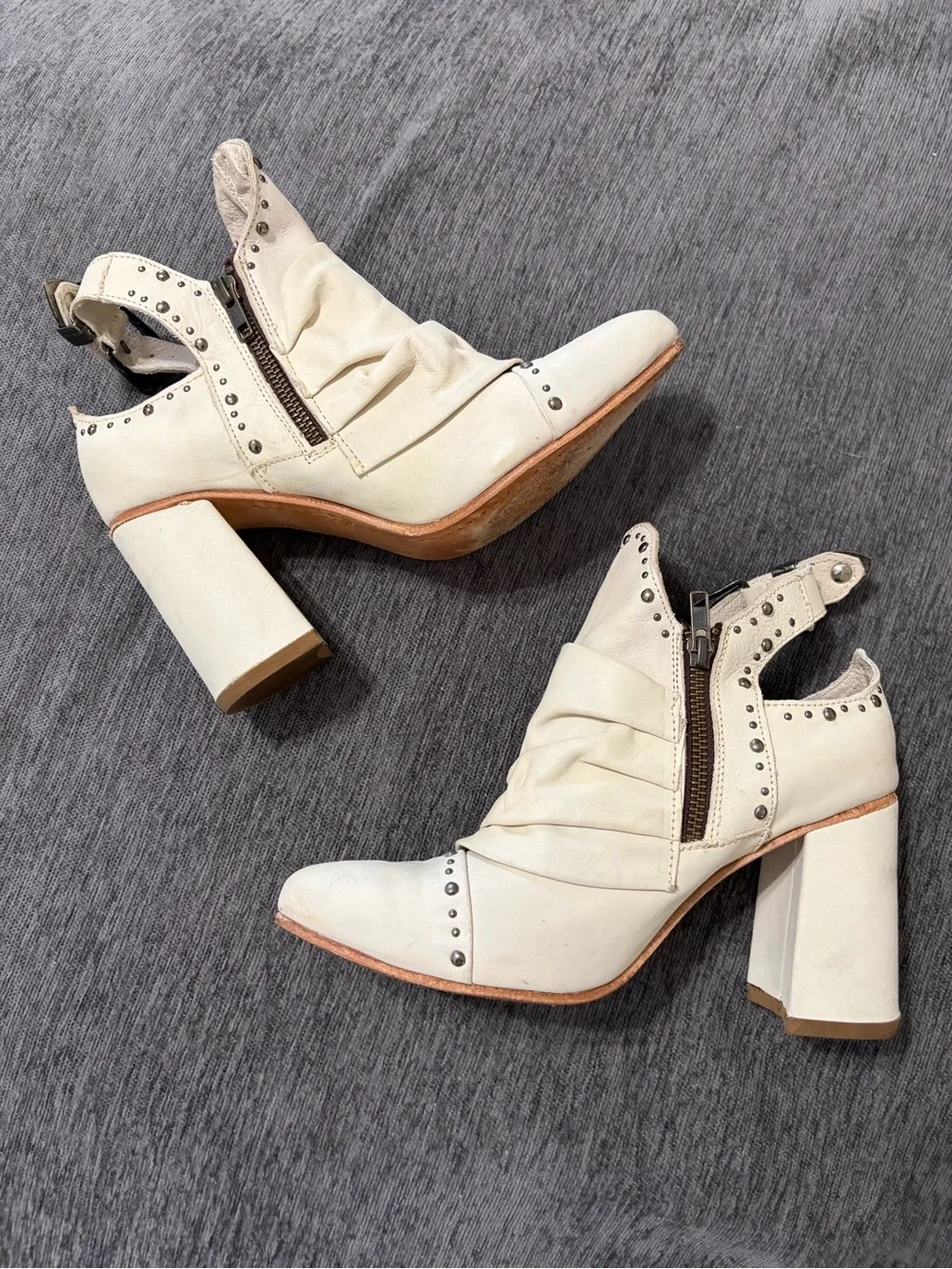 Freebird Jericho White Cream Leather Studded Booties With Block Heel Size 9